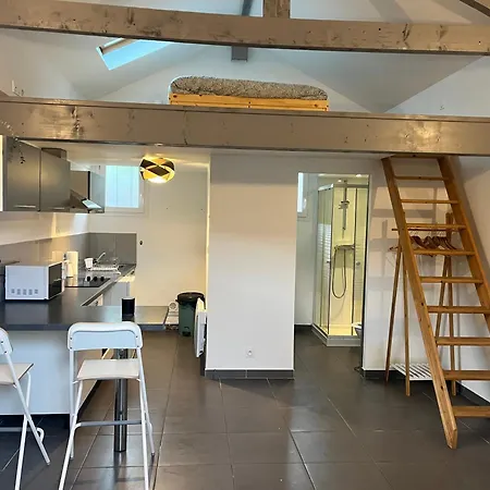 Maisonnette Meublee A * Бегль